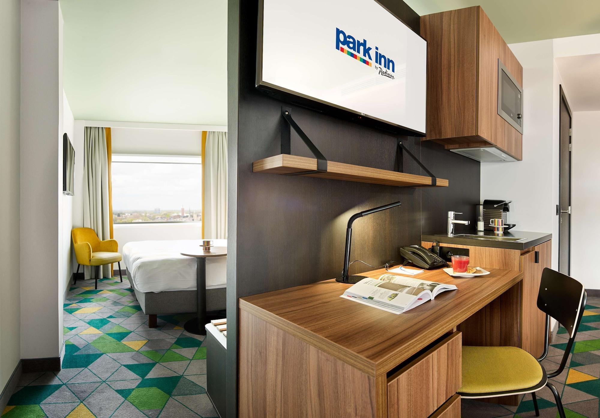 Park Inn By Radisson ハッセルト エクステリア 写真