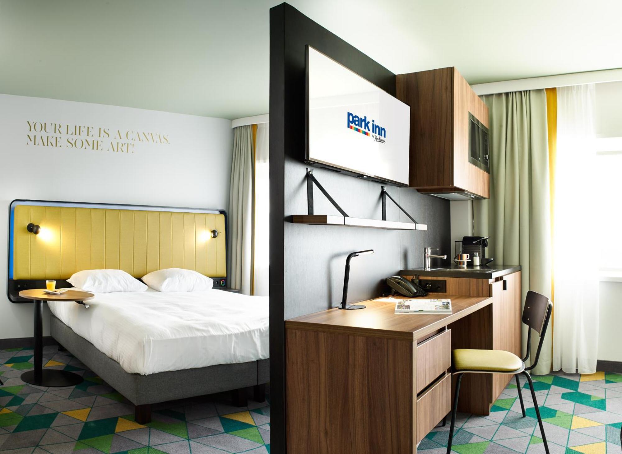 Park Inn By Radisson ハッセルト エクステリア 写真
