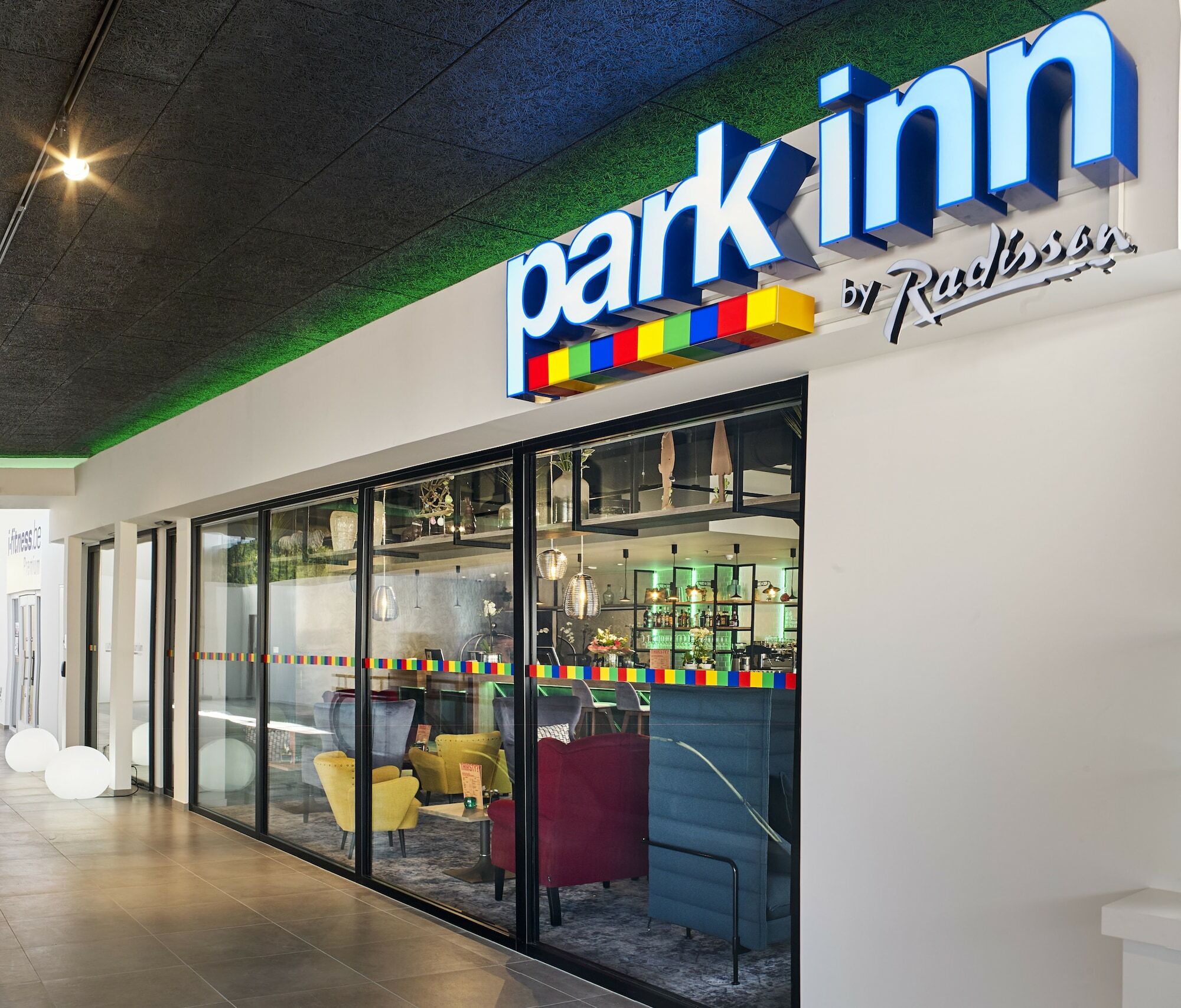 Park Inn By Radisson ハッセルト エクステリア 写真